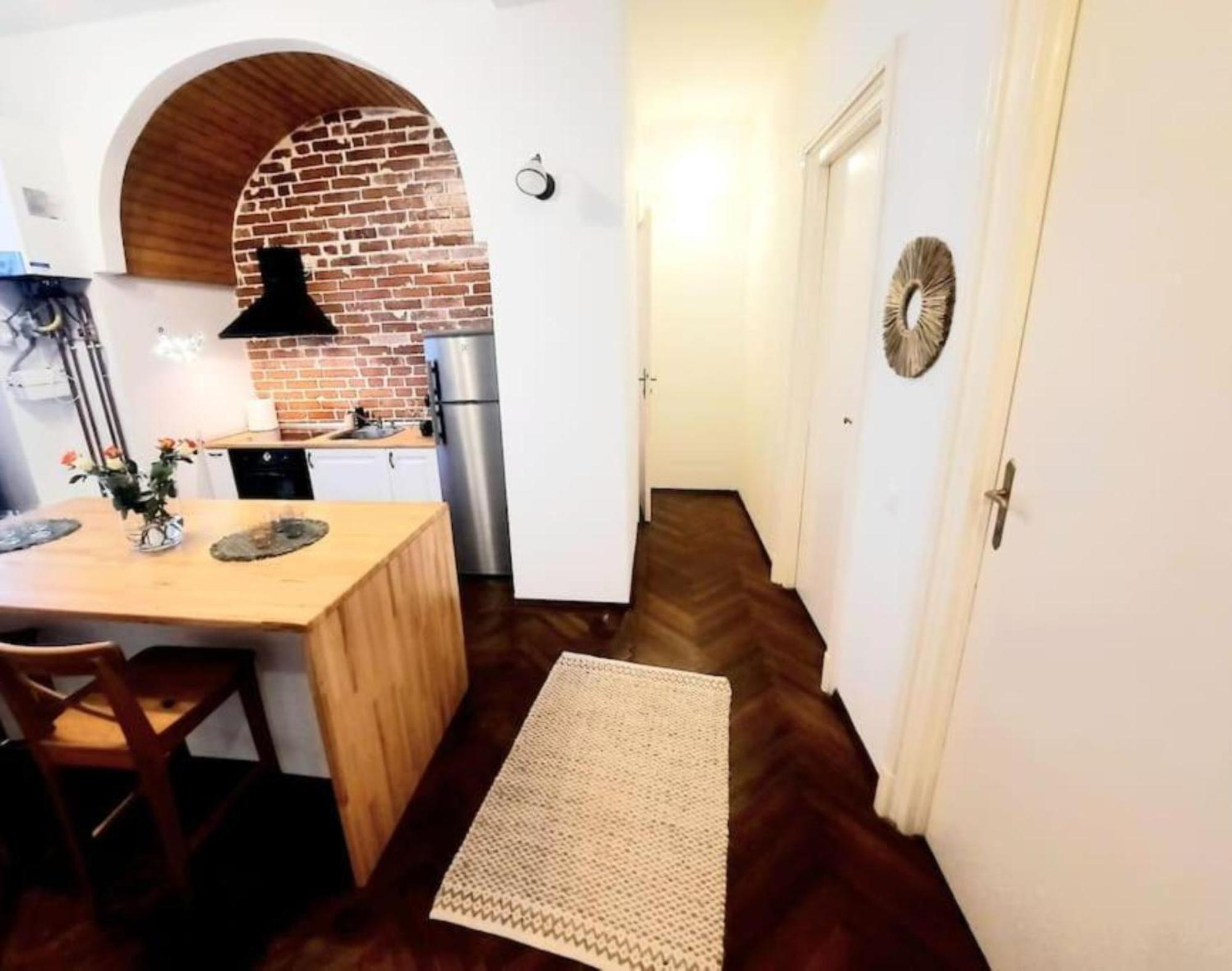 Timisoara Central 2 Bedroom Hotel Serviced Belle Vue Apart By The Park Exterior foto